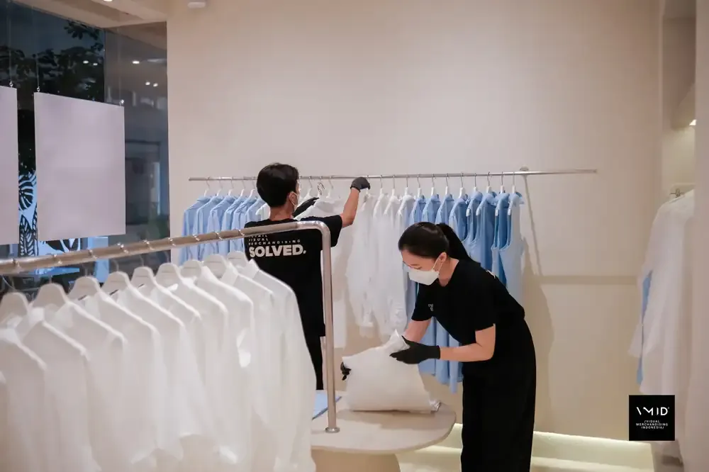 A Masshiro&Co. store display maintained month to month under a standing VM retainer